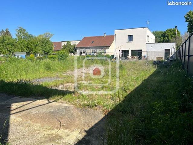 Maison 3 pièces 209 m²