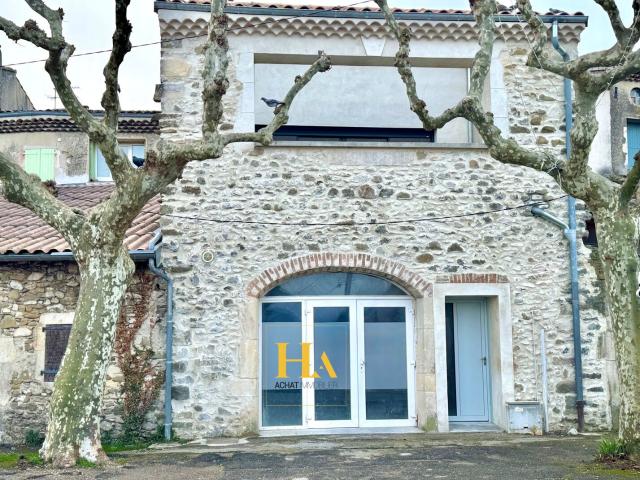 Maison 3 pièces 215 m²