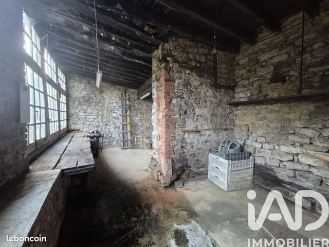 Maison 3 pièces 210 m²