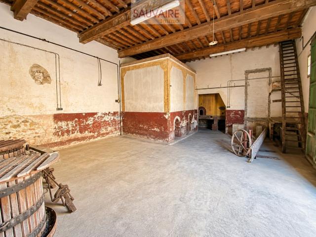 Maison 3 pièces 211 m²