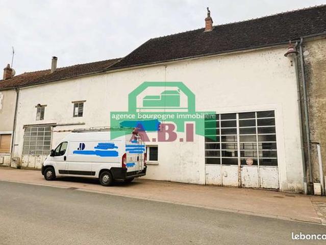 Maison 3 pièces 220 m²