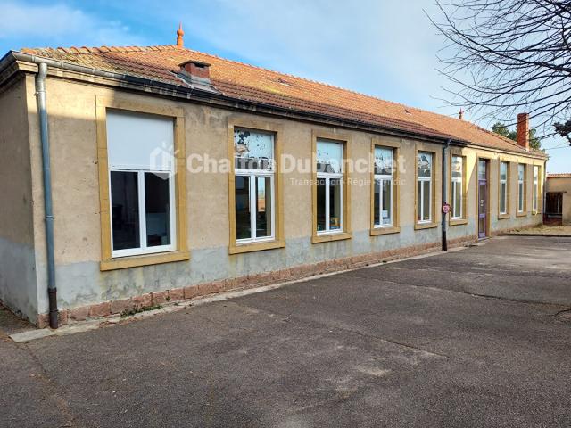 Maison 3 pièces 230 m²