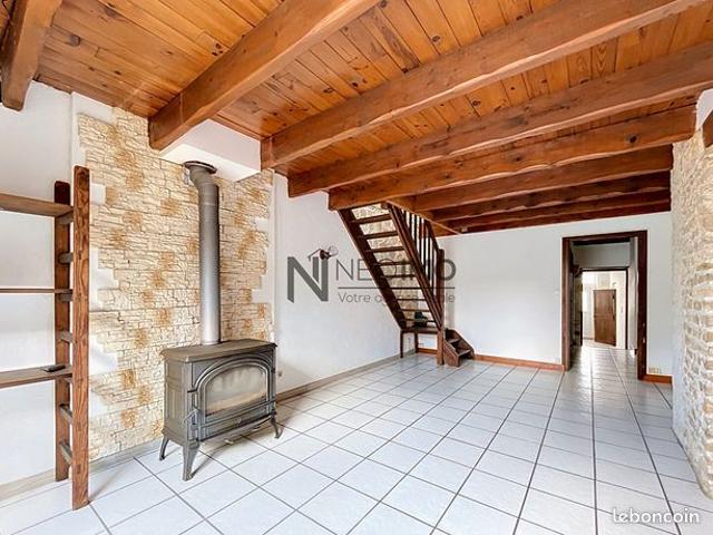 Maison 3 pièces 255 m²