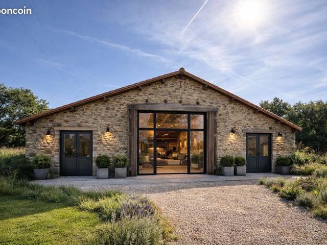 Maison 3 pièces 250 m²