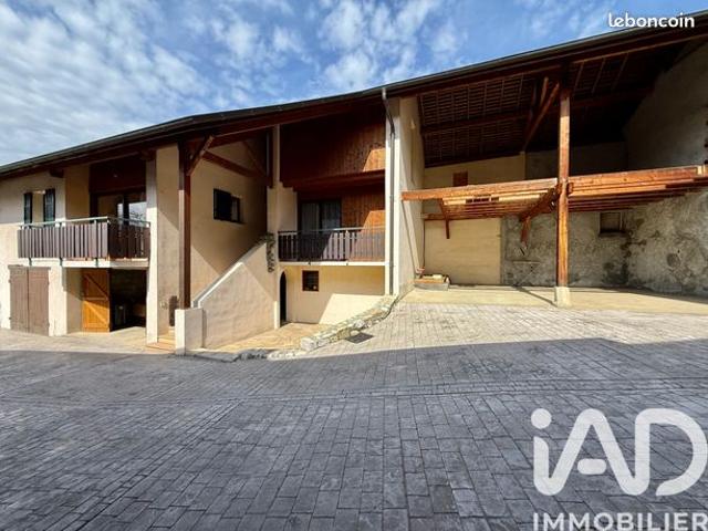 Maison 3 pièces 265 m²