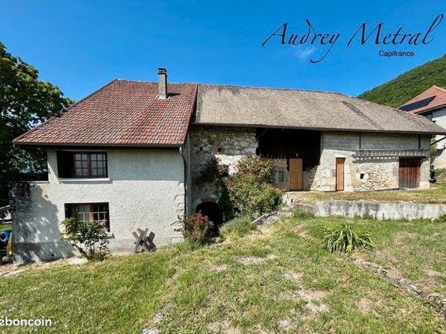 Maison 3 pièces 270 m²