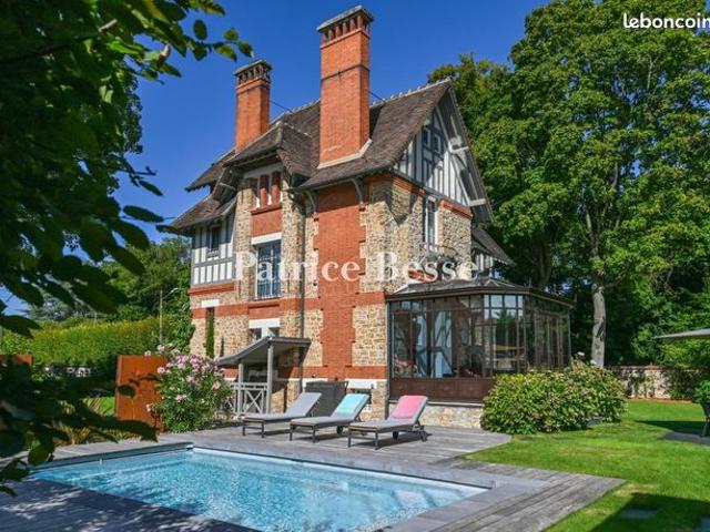 Maison 3 pièces 288 m²