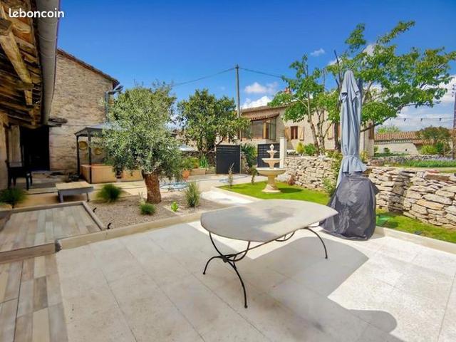 Maison 3 pièces 280 m²