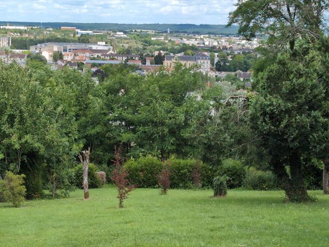 Maison 3 pièces 2 350 m²
