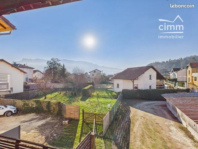 Maison 3 pièces 300 m²