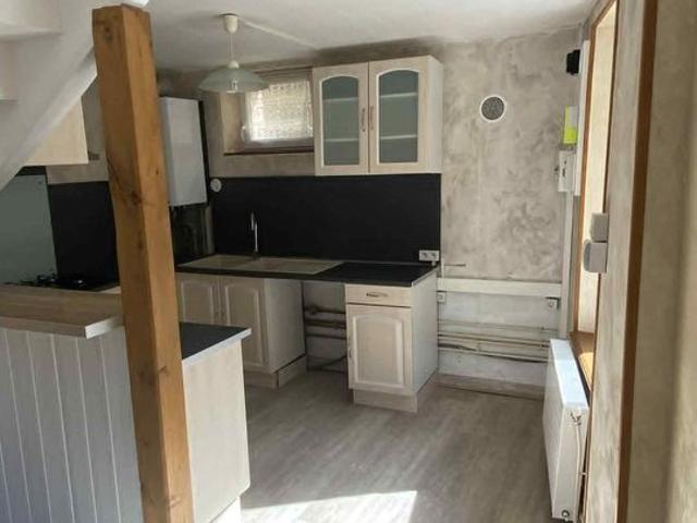 Maison 3 pièces, 44 m² à louer à Jumeaux 63570