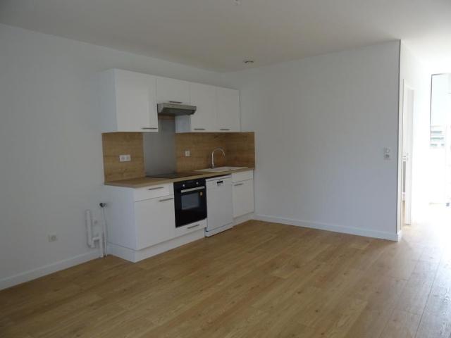 Maison 3 pièces, 48 m² à louer à Saintes 17100