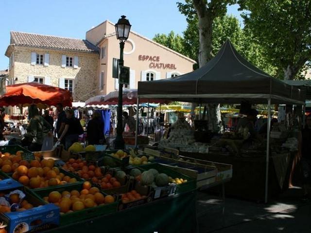 Maison 3 pièces, 50 m² à louer à Sainte Cécile les Vignes 84290
