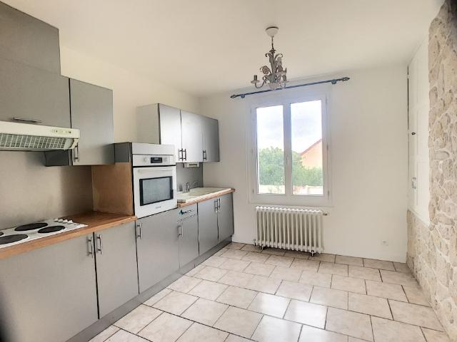 Maison 3 pièces, 51 m² à louer à La Ferté Saint Aubin 45240