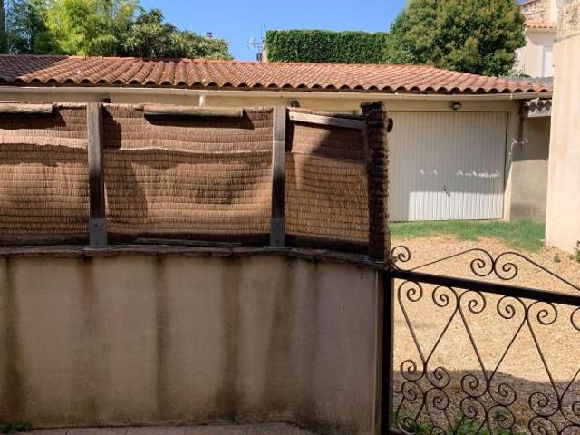Maison 3 pièces, 59 m² à louer à Jonquières Saint Vincent 30300