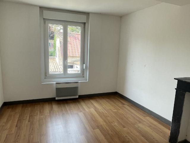 Maison 3 pièces, 60 m² à louer à Avesnes le Comte 62810