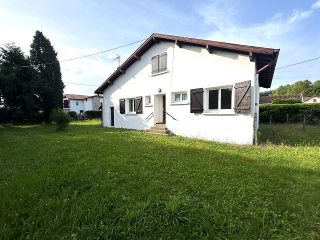 Maison 3 pièces, 62 m² à louer à Saint Palais 64120