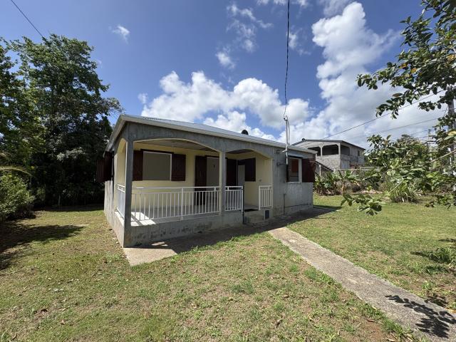 Maison 3 pièces, 64 m² à louer à Sainte Rose 97115