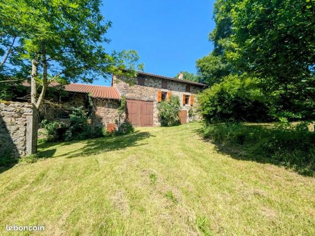 Maison 3 pièces 658 m²