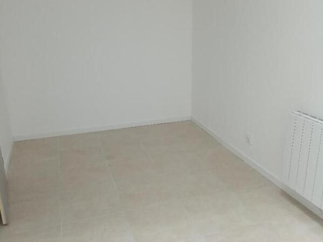Maison 3 pièces, 65 m² à louer à Guîtres 33230