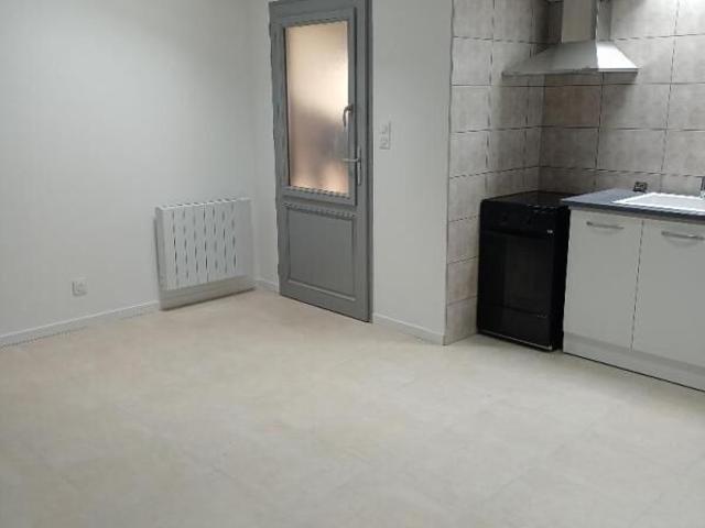 Maison 3 pièces, 65 m² à louer à Guîtres 33230