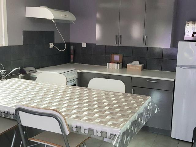 Maison 3 pièces, 65 m² à louer à Nîmes 30000