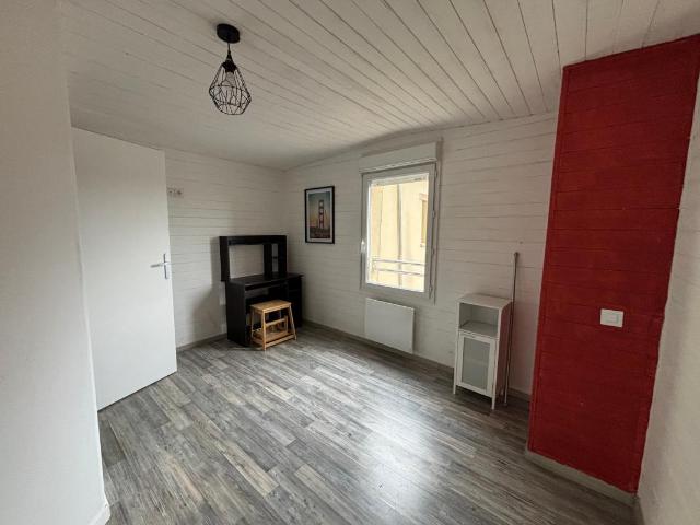Maison 3 pièces, 66 m² à louer à Ombrée d'Anjou 49420