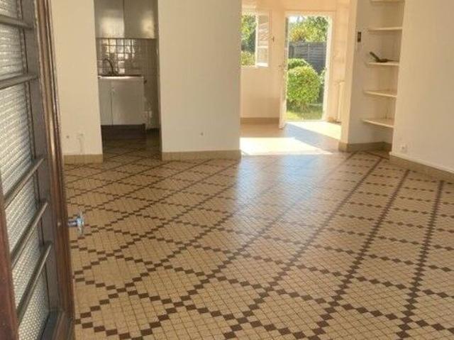 Maison 3 pièces, 67 m² à louer à Bordeaux 33000