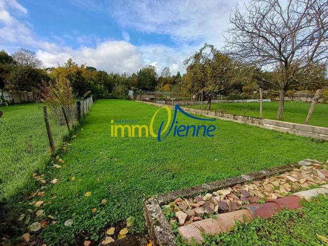 Maison 3 pièces, 68 m² à louer à Lhommaizé 86410