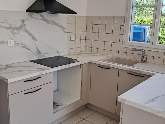 Maison 3 pièces, 71 m² à louer à Pérignac 17800
