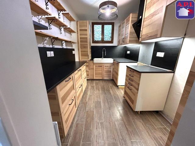 Maison 3 pièces, 72 m² à louer à Calmont 31560
