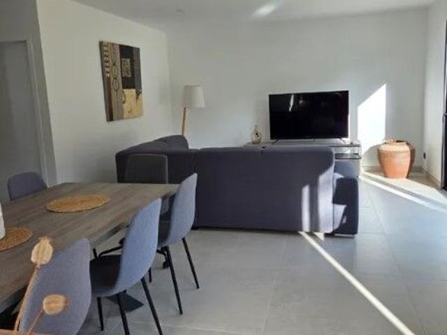 Maison 3 pièces, 72 m² à louer à Fargues 33210