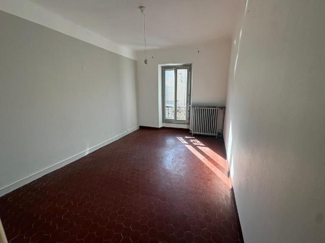Maison 3 pièces, 72 m² à louer à Puimoisson 04410