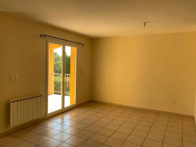 Maison 3 pièces, 73 m² à louer à Générac 30510