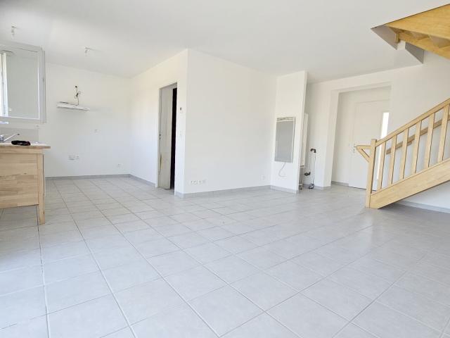 Maison 3 pièces, 73 m² à louer à Parempuyre 33290