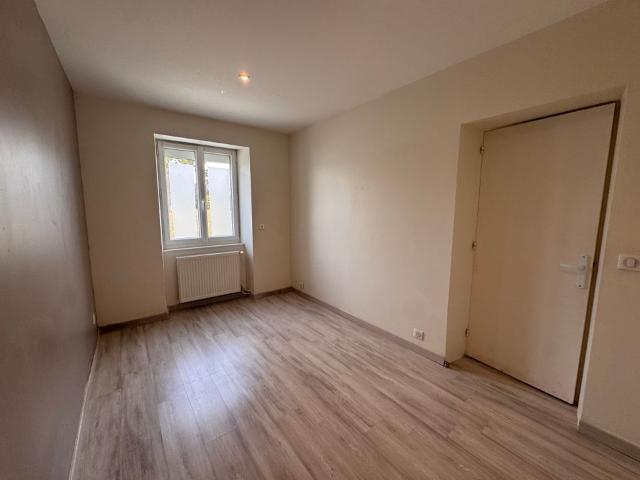 Maison 3 pièces, 74 m² à louer à Bourges 18000