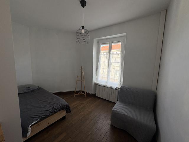 Maison 3 pièces, 76 m² à louer à Jarcieu 38270