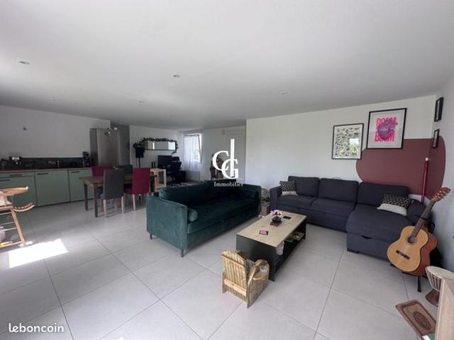 Maison 3 pièces 77 m²