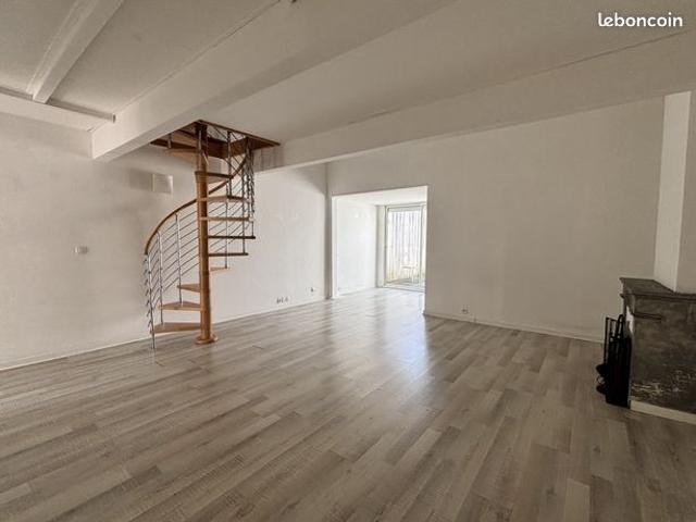Maison 3 pièces 77 m²
