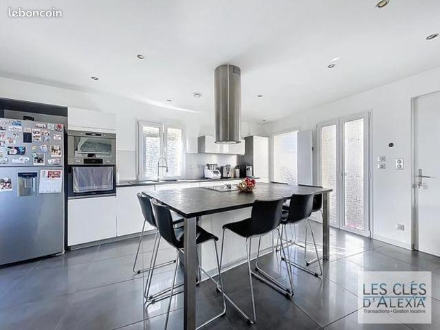 Maison 3 pièces 77 m²
