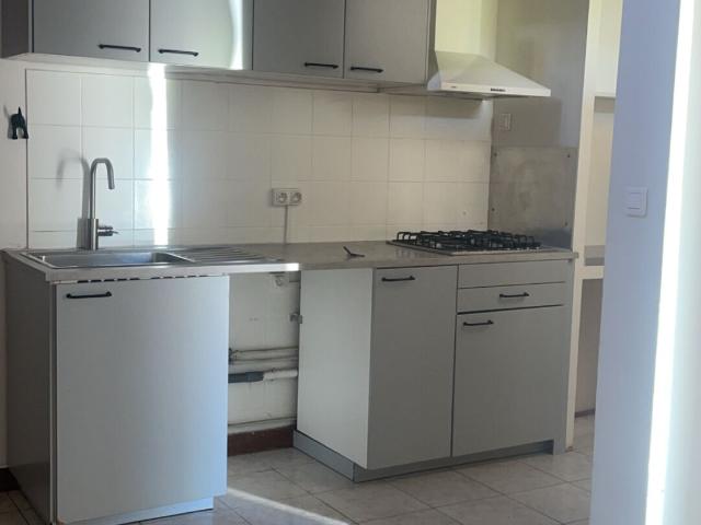 Maison 3 pièces, 77 m² à louer à Avignon 84000