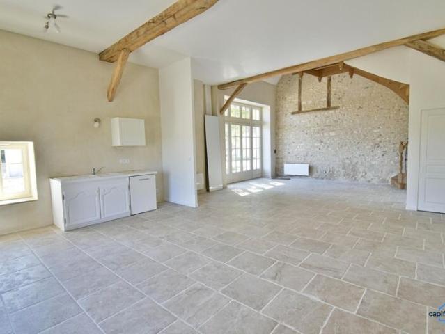 Maison 3 pièces, 77 m² à louer à Écueillé 36240