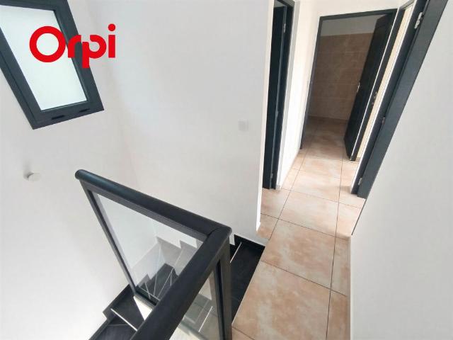 Maison 3 pièces, 78 m² à louer à Saint Paul 97435