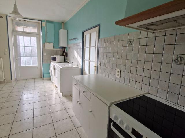 Maison 3 pièces, 80 m² à louer à Exideuil sur Vienne 16150