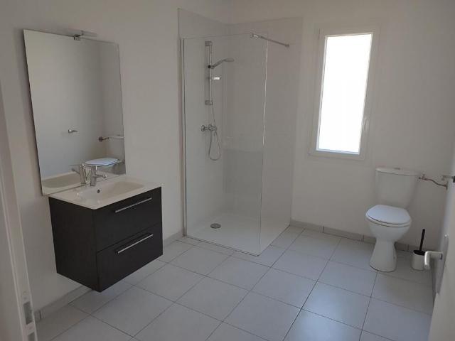 Maison 3 pièces, 80 m² à louer à Le Neubourg 27110