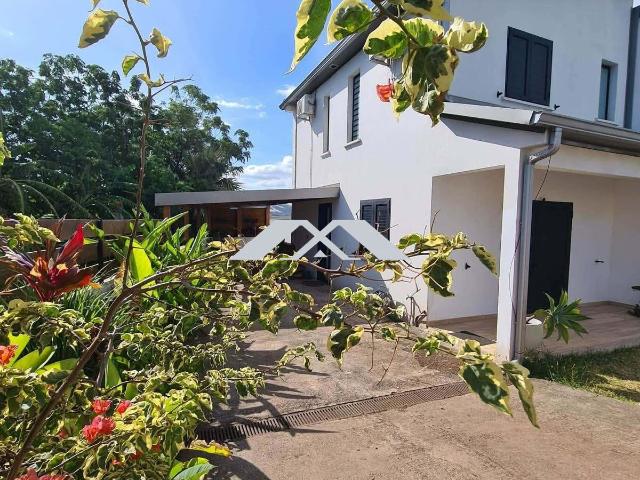 Maison 3 pièces, 80 m² à louer à Saint Joseph 97480