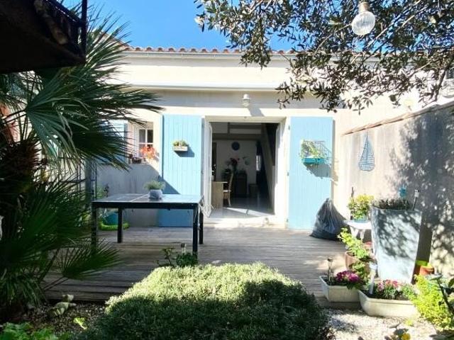 Maison 3 pièces 80 m² avec extérieur à SAINT MARTIN DE RE