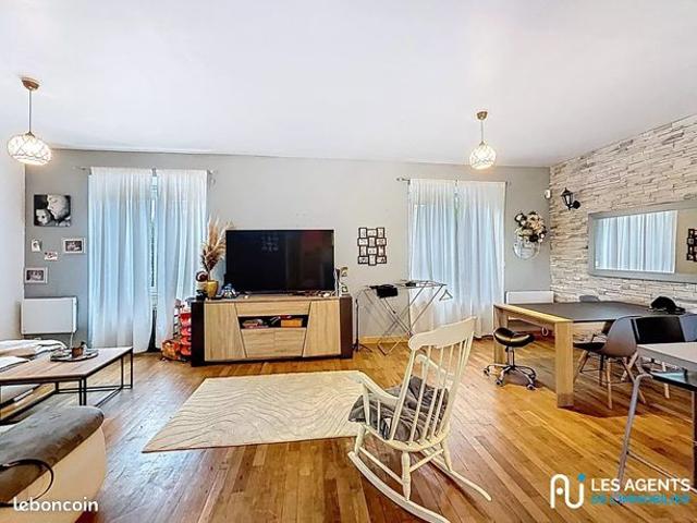 Maison 3 pièces 81 m²