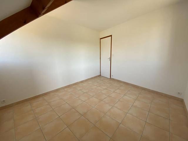 Maison 3 pièces, 81 m² à louer à Marbois 27240