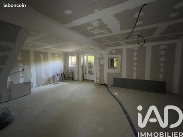 Maison 3 pièces 82 m²